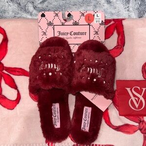 ✨ Juicy Couture Slippers ✨